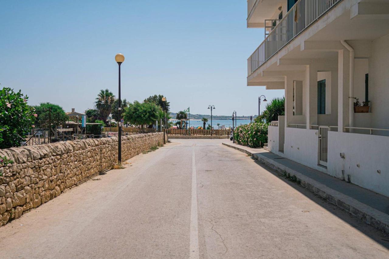 Hotel Le Dune Sampieri Exterior photo